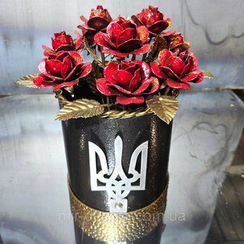 Вазон кований на пам'ять захиснику круглий з гербом України чорно-червоний (2455215608) Букет Бол "красный" 10 шт фото